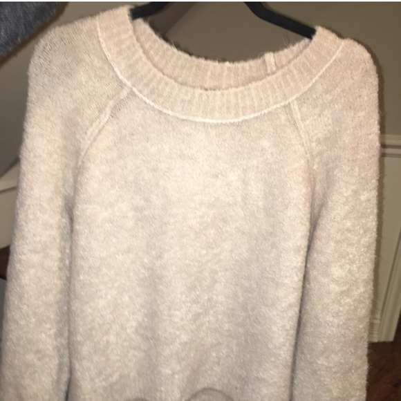 American eagle oatmeal sweater - Picture 3 of 4